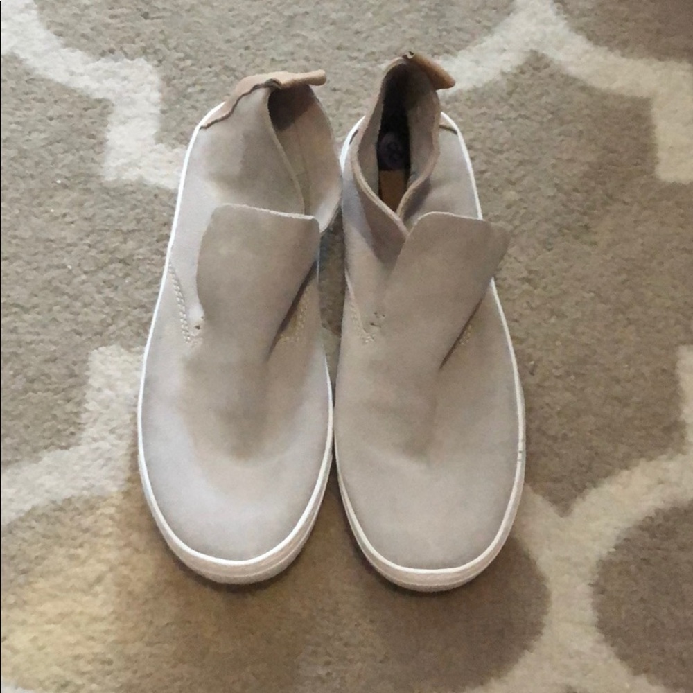 Suave slip-on shoes- lightly worn